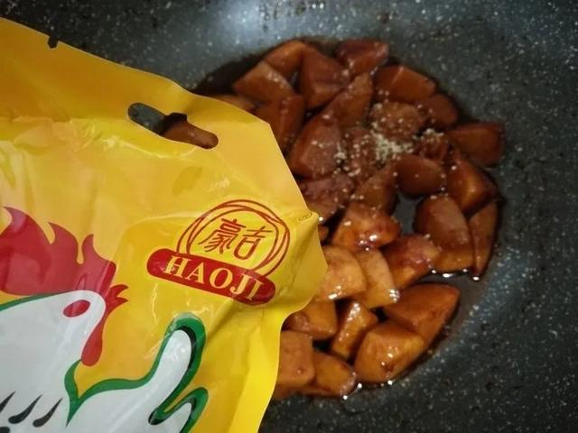 味精老大、雞精一哥接連“出事”，調(diào)味品巨頭為何“紅顏薄命”？